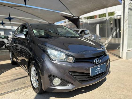 HYUNDAI HB20S 1.0 COMFORT PLUS 12V FLEX 4P MANUAL